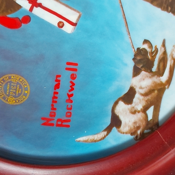 Norman Rockwell "Wrapped up in Christmas " Plate 1981 - Picture 2 of 4